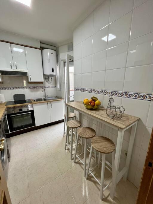 شقة Piso Centro Arenas: Mira Gredos آريناس دي سان بيدرو المظهر الخارجي الصورة